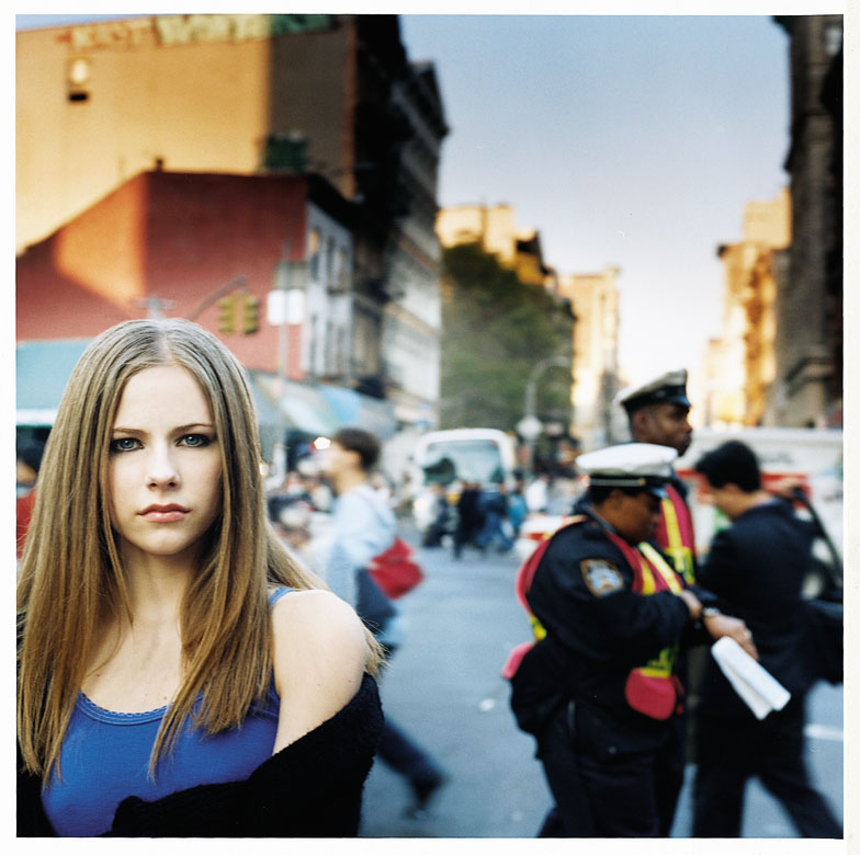 Avril Lavigne image gallery 3